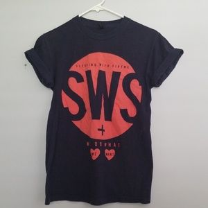 Sleeping with Sirens Hot Topic T shirt